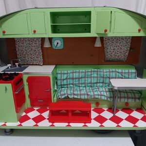 American Girl Maryellen Airstream Camper Trailer With Acessories